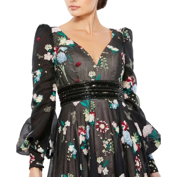 MAC DUGGAL Size 4 EMBROIDERED BISHOP SLEEVE V NECK FLOWY GOWN Dress Womens 4 - Picture 2 of 8